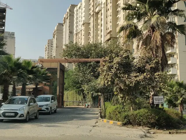 3 BHK Apartment for Sale in Lotus Boulevard, Sector 100, Noida